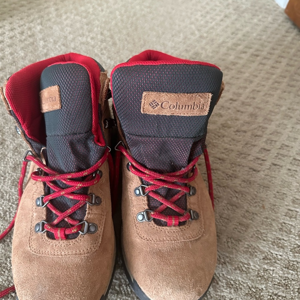 Columbia Women's Newton Ridge Plus Waterproof Amped Hiking boots - Picture 1 of 3